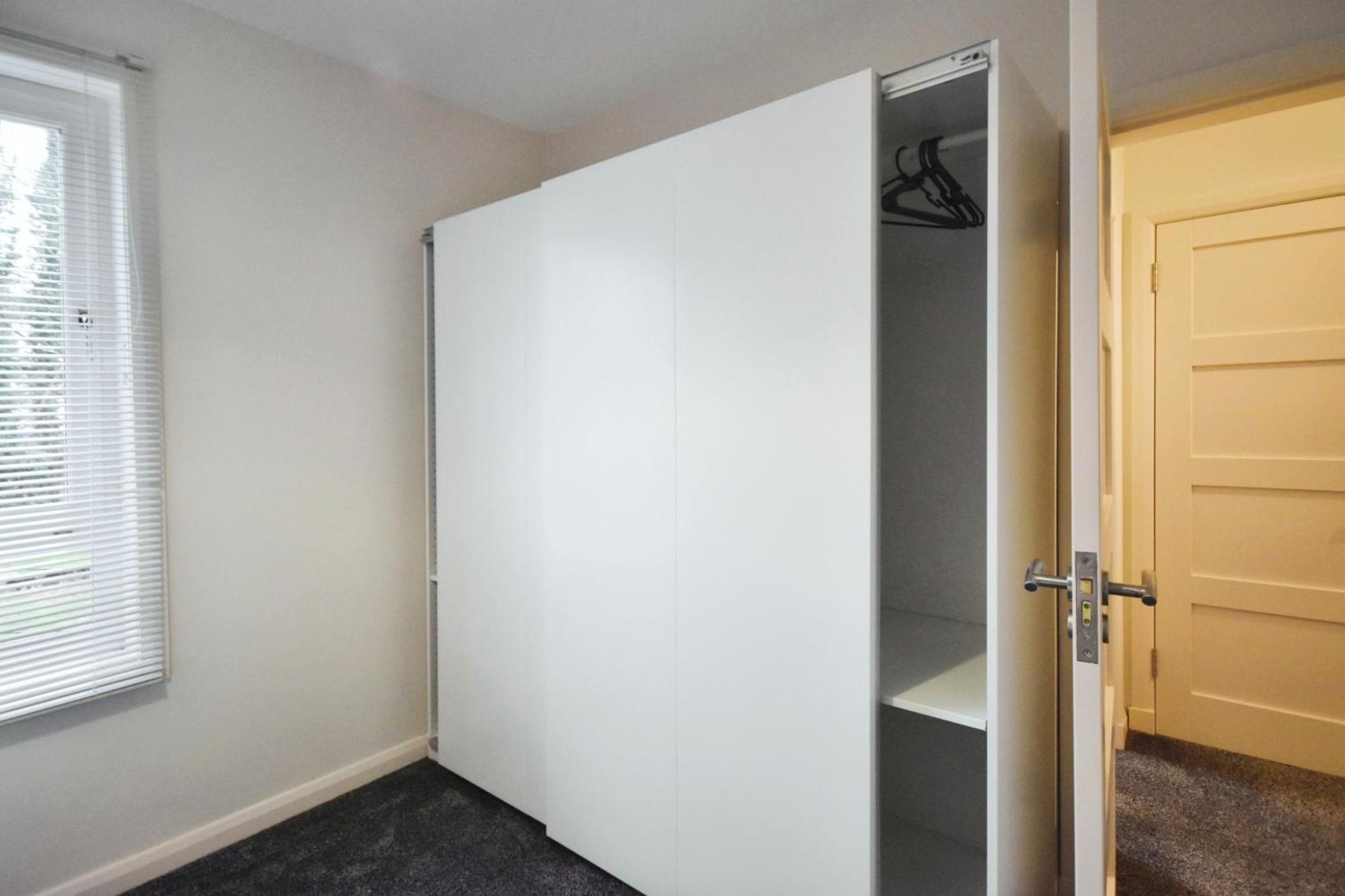 Glasgow Modern Style Home , Separate Entrance Exteriör bild